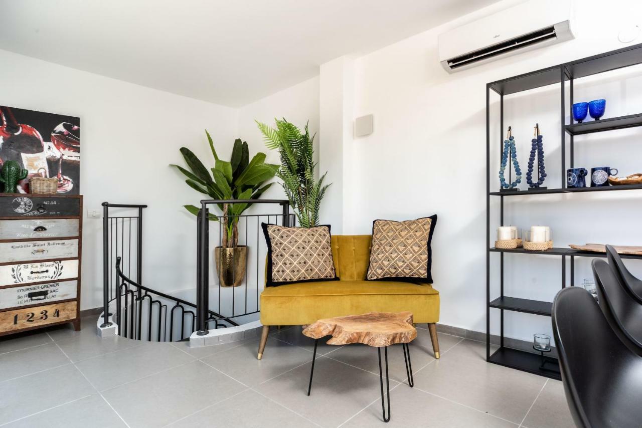 Duplex With Sea View Terrace Above The Flea Market Tel Aviv Exterior photo